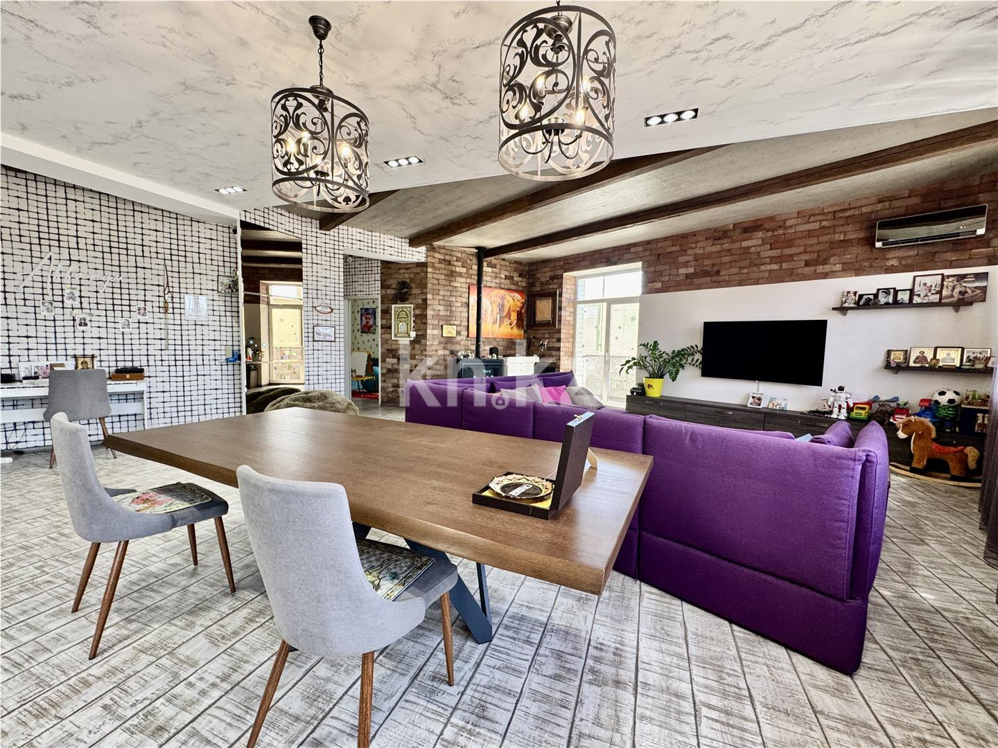 Продажа 3-комнатной квартиры, 160 м², ул. Аманжолова, дом  41 в Караганде - фото 2