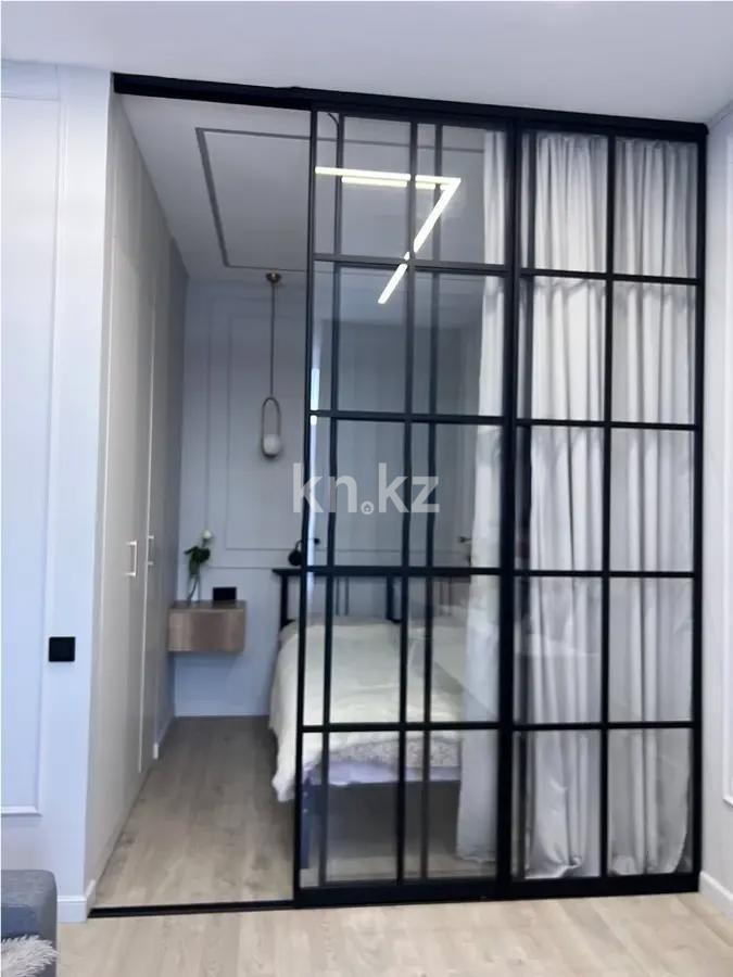 Продажа 1-комнатной квартиры, 36 м², пр. Кабанбай батыра, дом  51 в Астане