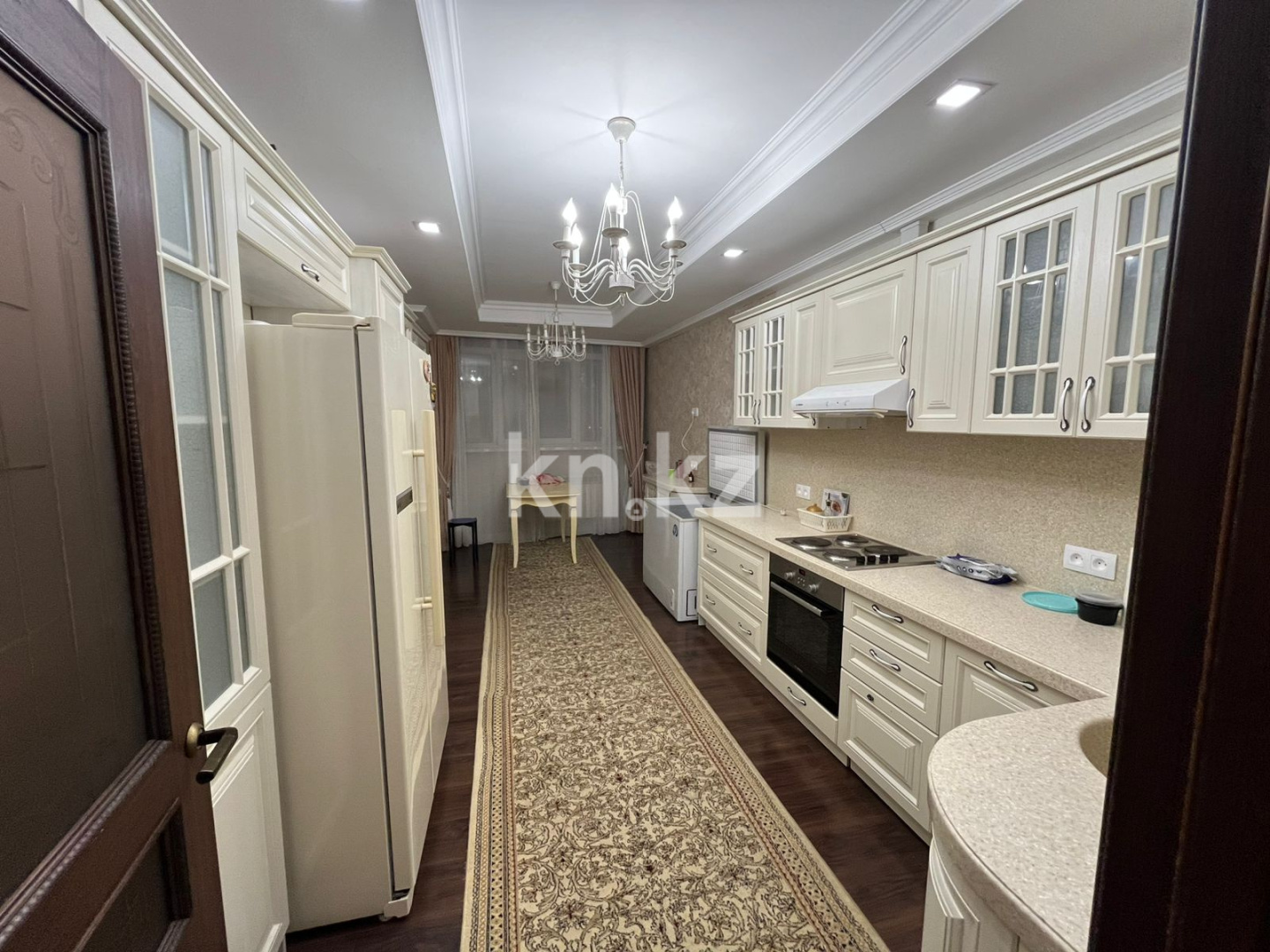 Продажа 4-комнатной квартиры, 122 м², пр. Республики в Караганде - фото 2