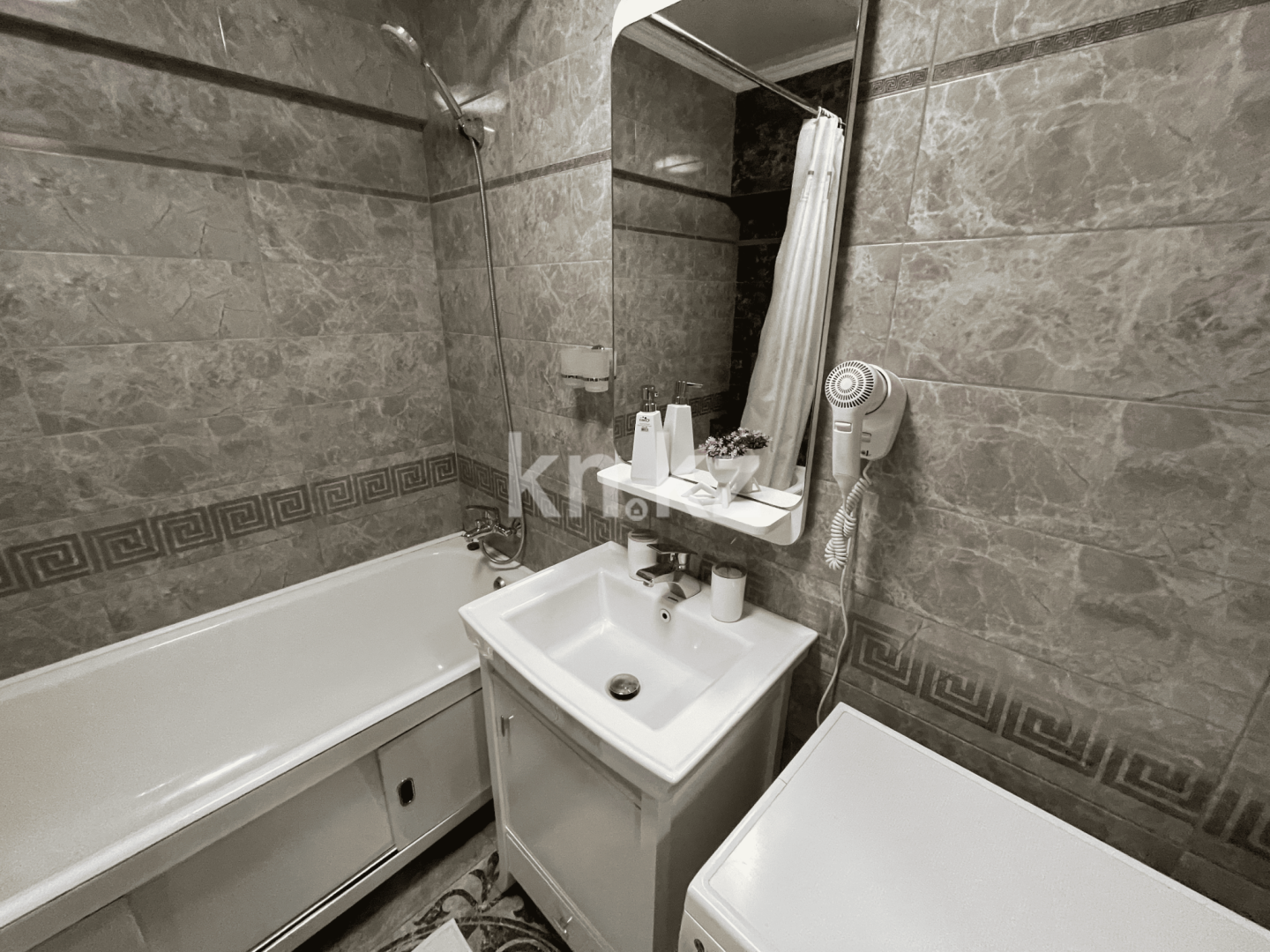 Аренда 1-комнатной квартиры посуточно, 40 м² в Алматы - фото 34