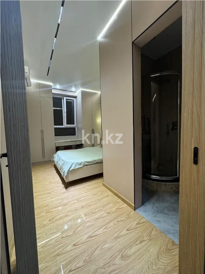 Продажа 4-комнатной квартиры, 105 м², пр. Абая, дом  160 в Алматы - фото 2