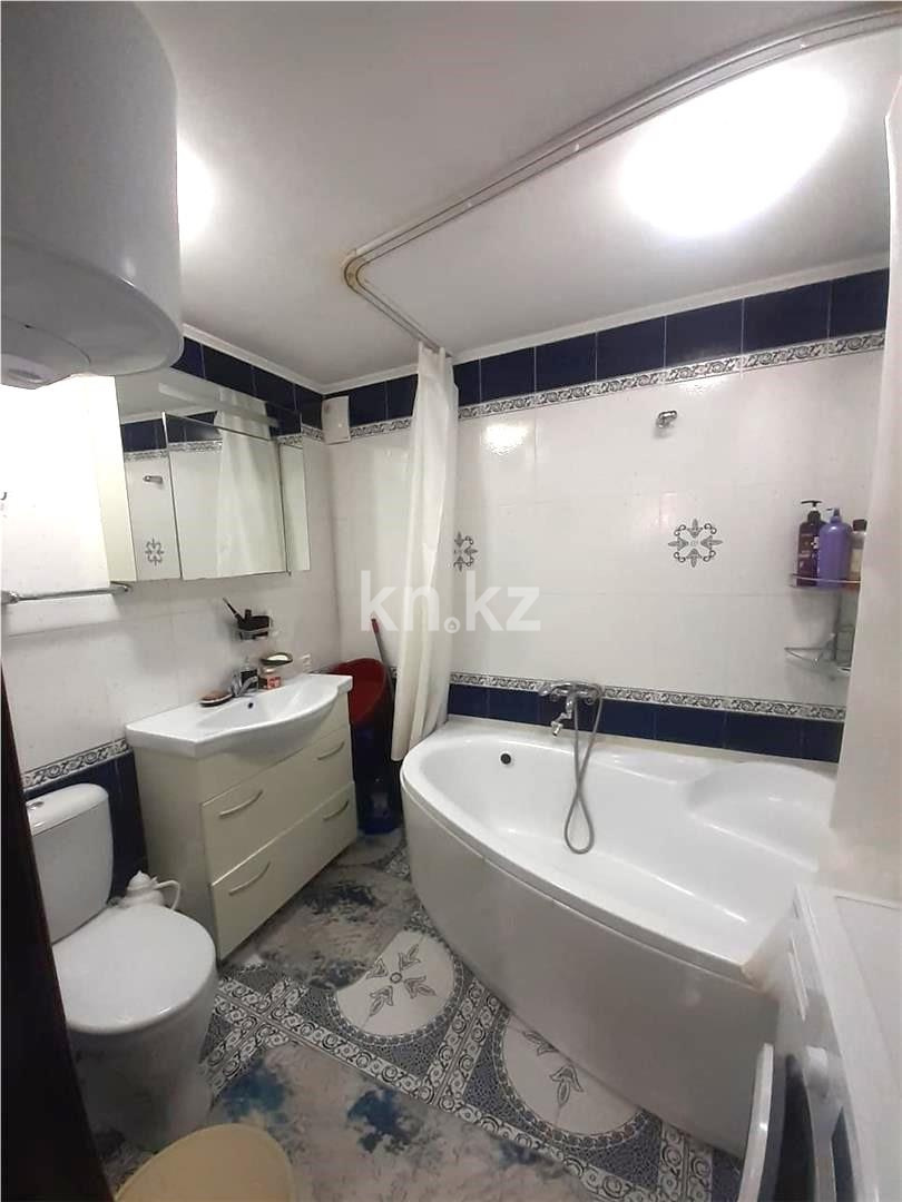 Продажа 3-комнатной квартиры, 64 м², пр. Республики в Караганде - фото 7