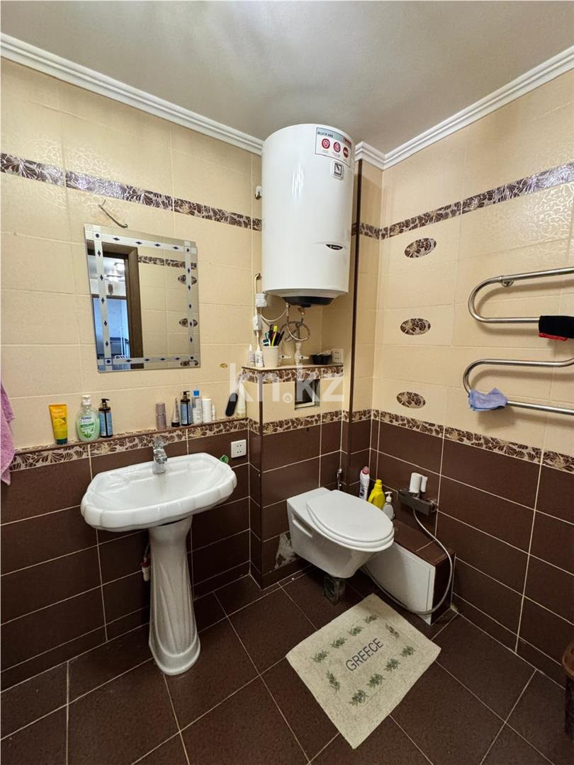 Продажа 2-комнатной квартиры, 73 м², ул. Ермекова в Караганде - фото 13