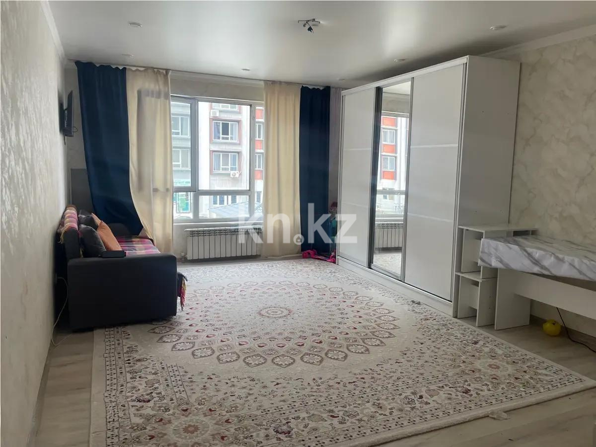 Продажа 1-комнатной квартиры, 30 м², мкр-н Аккент, дом  65 в Алматы