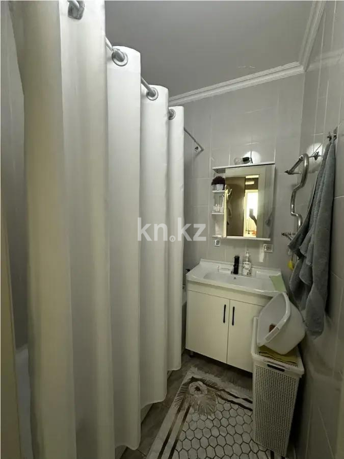 Продажа 3-комнатной квартиры, 70.2 м² в Алматы - фото 3