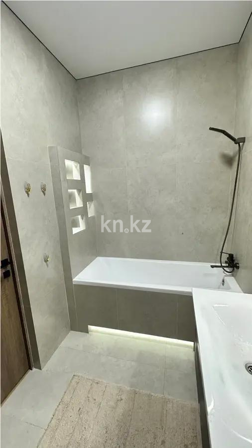 Продажа 2-комнатной квартиры, 68 м², ул. Е-36, дом  2 в Астане - фото 4