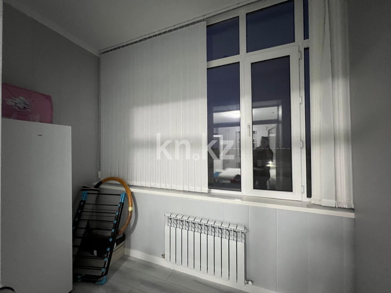 Продажа 3-комнатной квартиры, 95 м², ул. Муканова, дом  1/9 в Караганде - фото 10