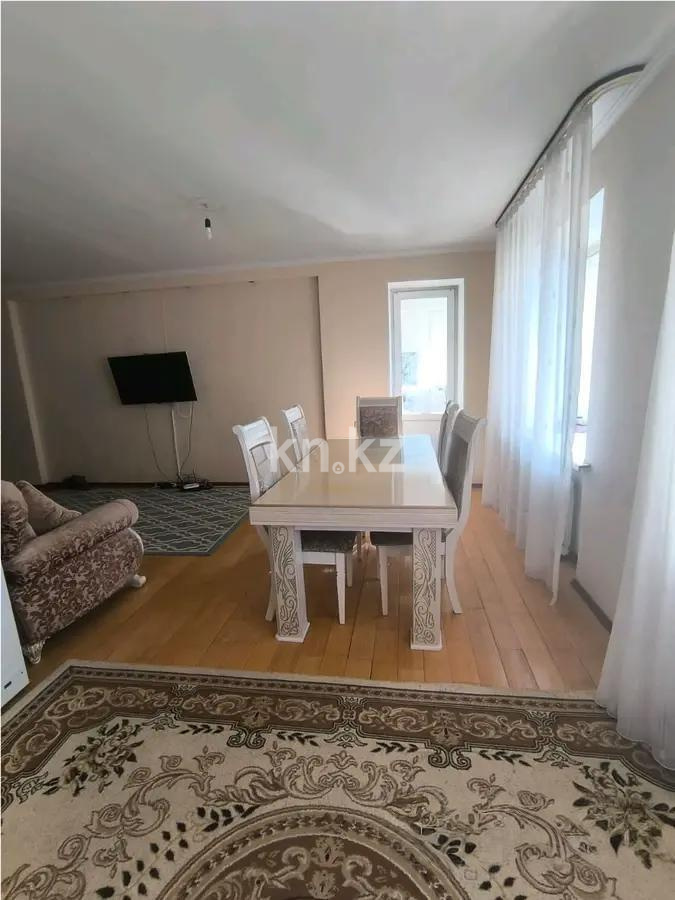 Продажа 3-комнатной квартиры, 100 м², ул. Сейфуллина, дом  9 в Астане