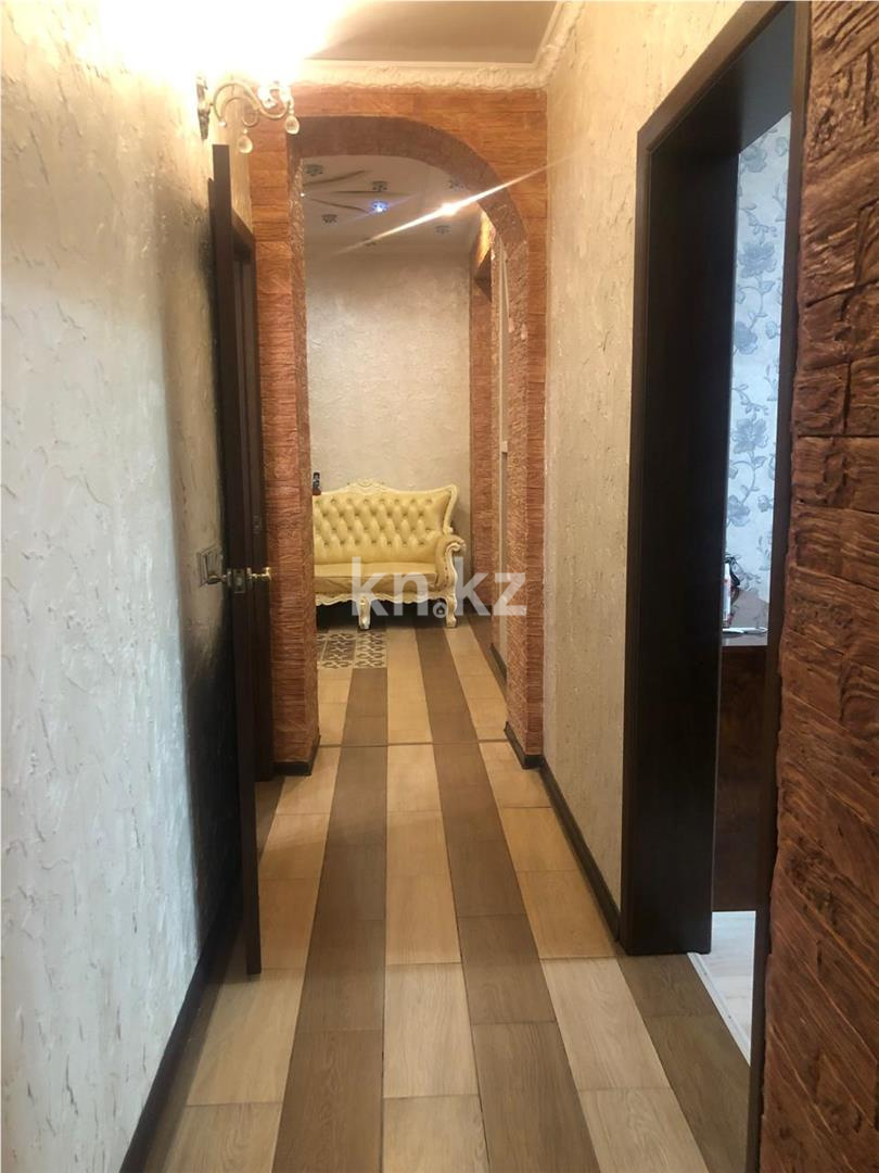 Продажа 3-комнатной квартиры, 92 м², ул. Магнитогорская, дом  36 в Караганде - фото 13