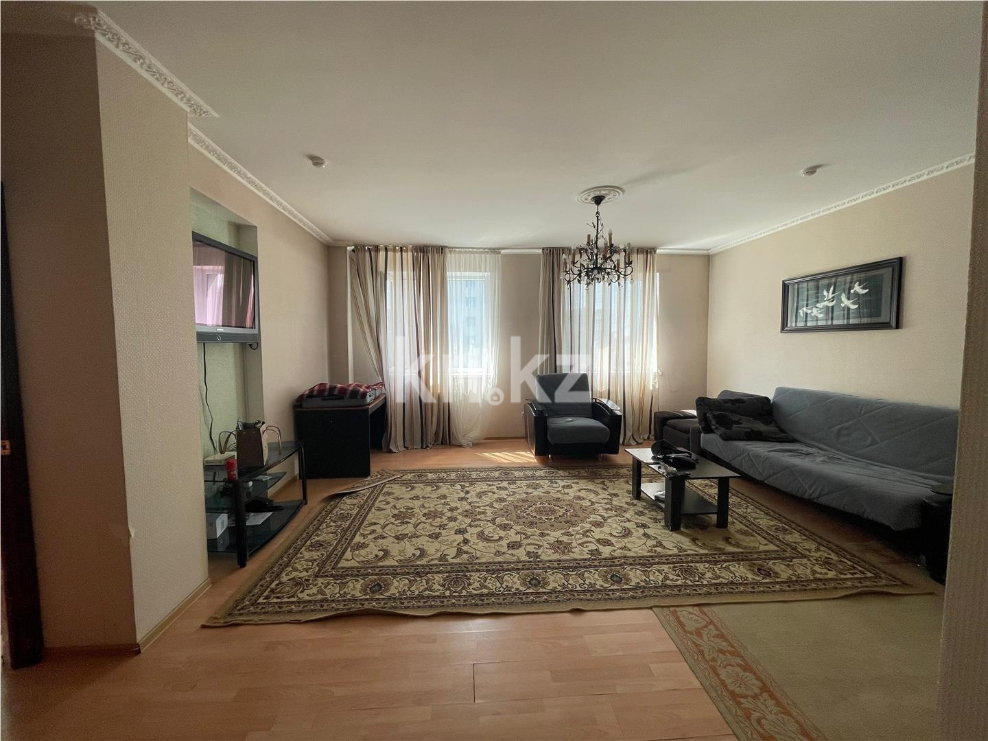 Продажа 2-комнатной квартиры, 77 м² в Астане