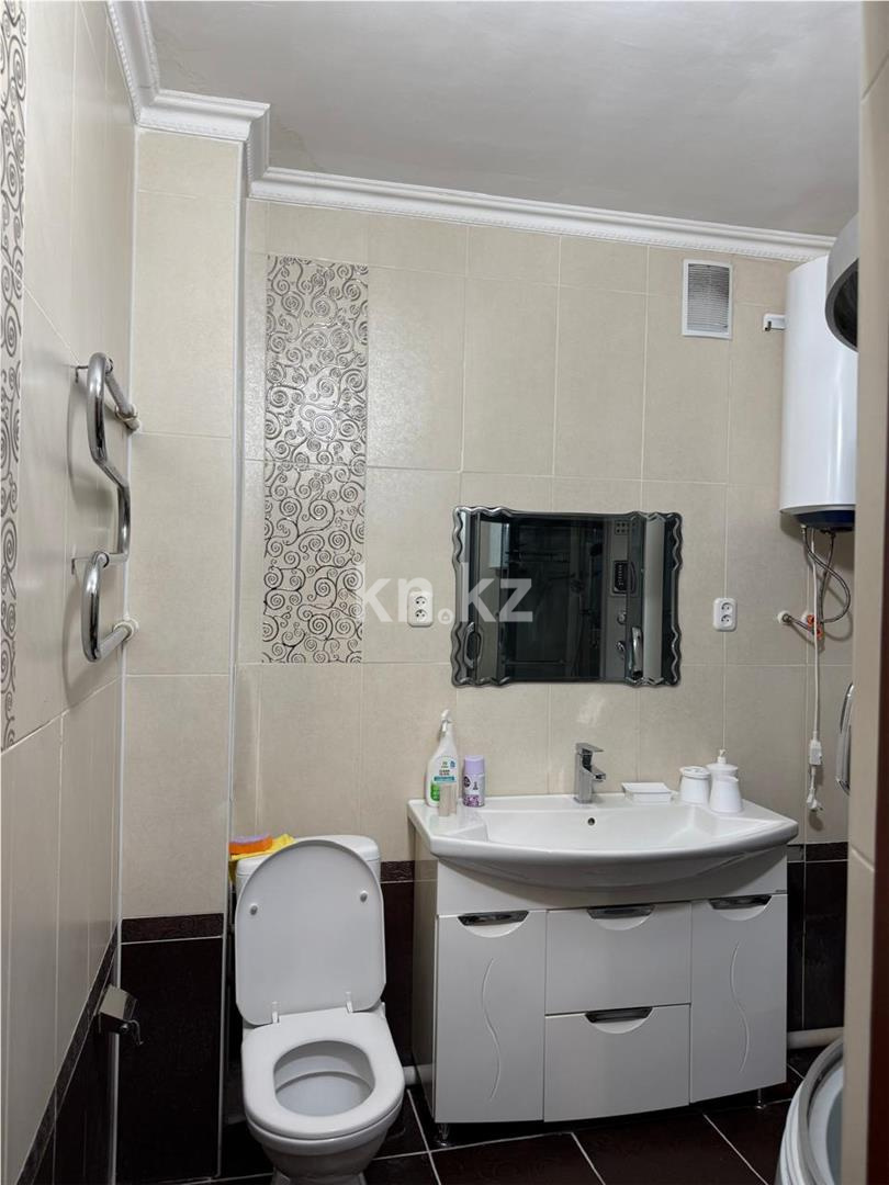 Продажа 3-комнатной квартиры, 80 м², пр. Шахтеров в Караганде - фото 10