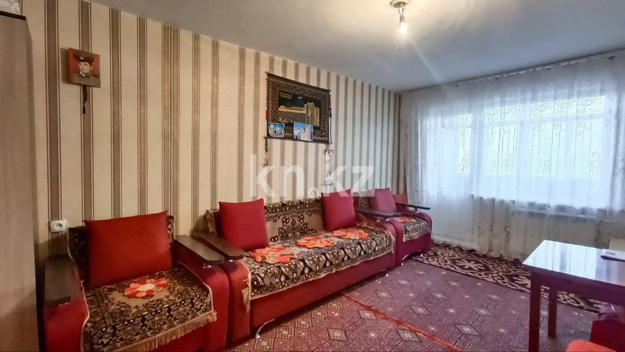 Продажа 1-комнатной квартиры, 33 м², 15 мкр., дом  30 в Караганде