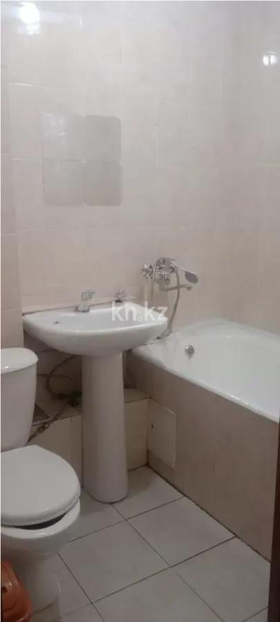 Продажа 2-комнатной квартиры, 45 м², мкр-н 4, дом  6 в Алматы - фото 3