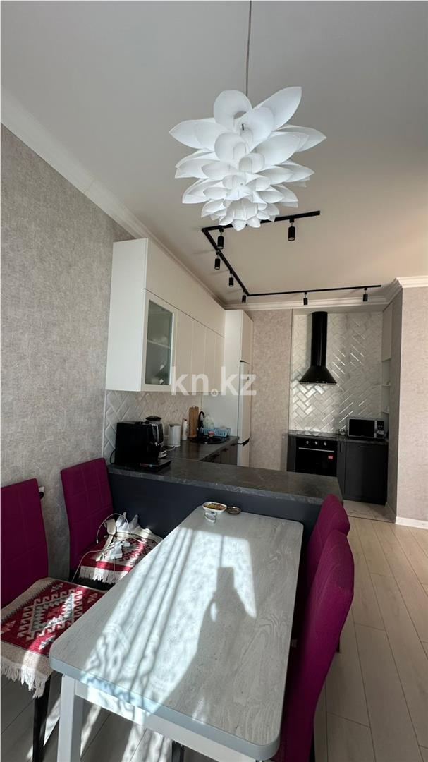 Продажа 2-комнатной квартиры, 76 м², ул. Байтурсынова в Астане - фото 7