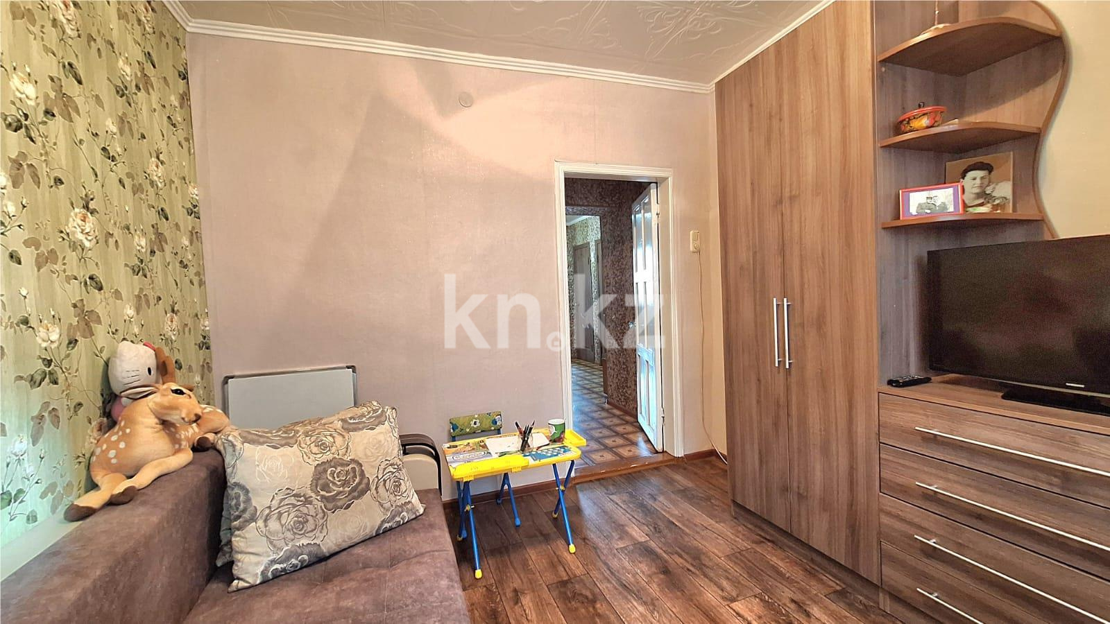 Продажа 3-комнатной квартиры, 63 м², ул. Открытая в Караганде - фото 6