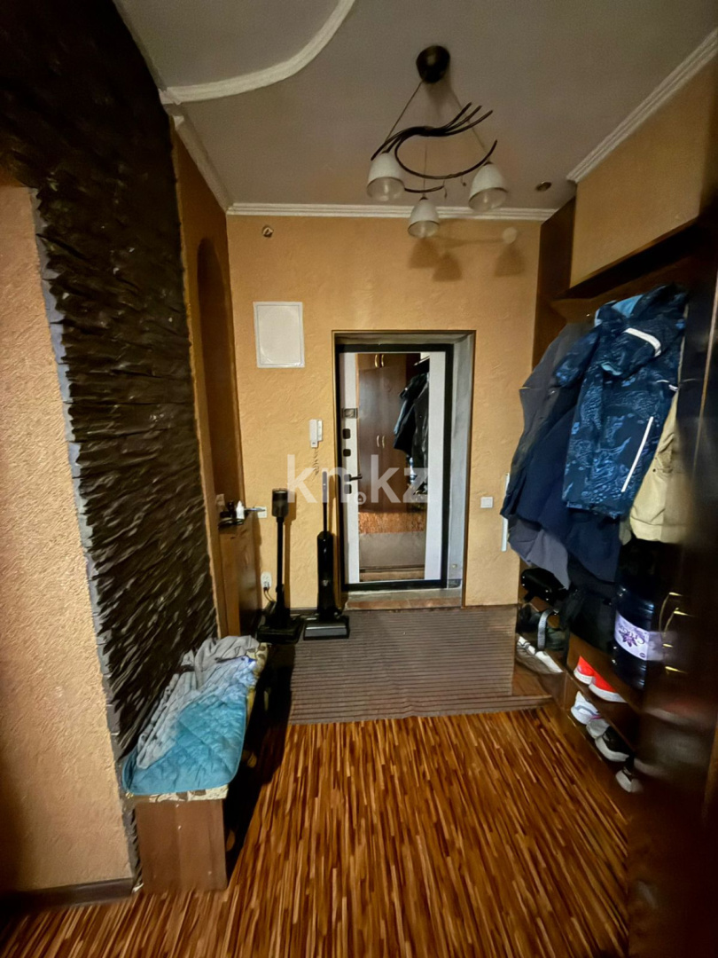 Продажа 2-комнатной квартиры, 61.9 м² в Караганде - фото 3