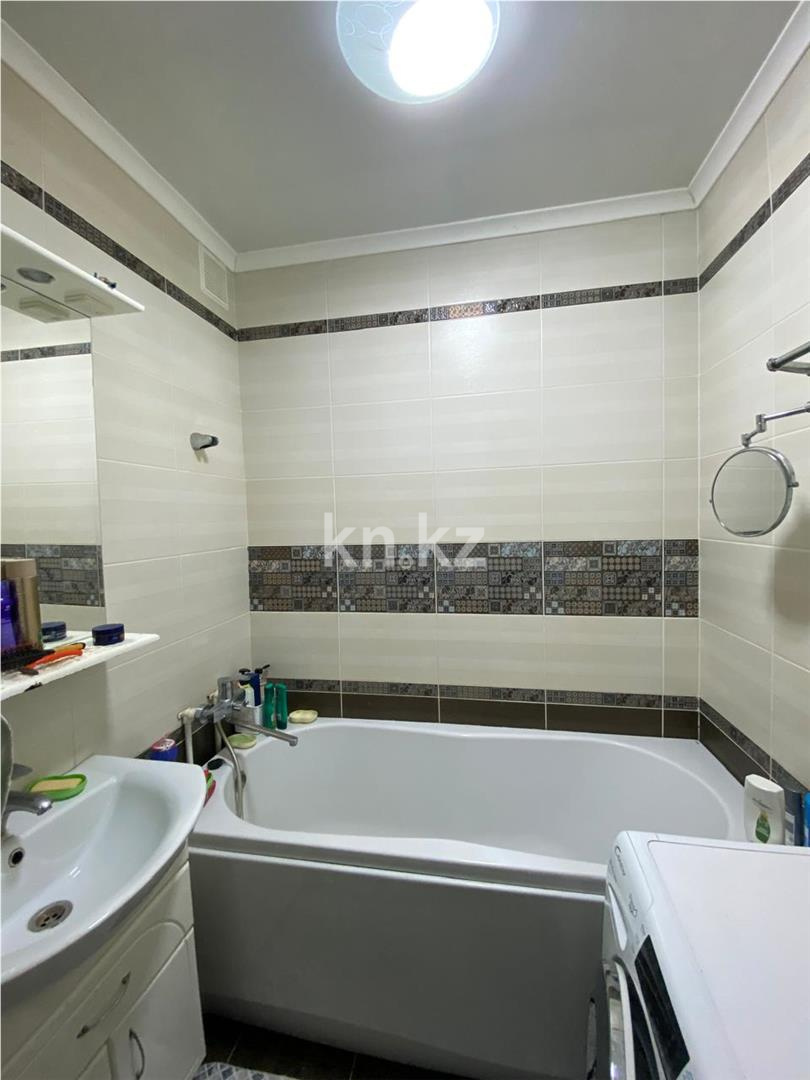 Продажа 2-комнатной квартиры, 55 м², мкр-н Гульдер-1 в Караганде - фото 9