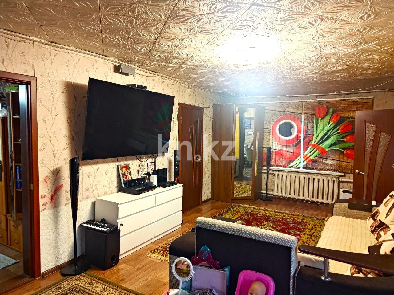 Продажа 3-комнатного дома, 70 м², ул. Учительская в Караганде