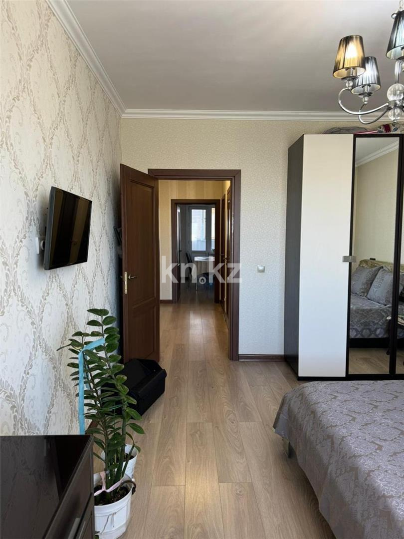 Продажа 3-комнатной квартиры, 90 м², пр. Шахтеров, дом  60 в Караганде - фото 13