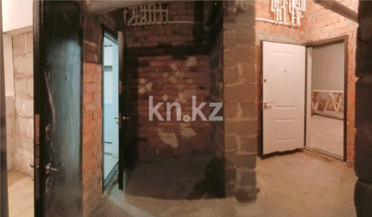 Продажа 5-комнатной квартиры, 132 м², мкр-н Алтын Арка в Караганде - фото 15