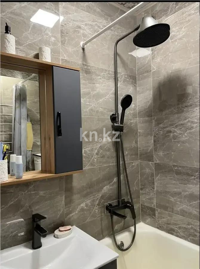 Продажа 2-комнатной квартиры, 55 м², ул. Кабанбай батыра, дом  165 в Алматы - фото 4