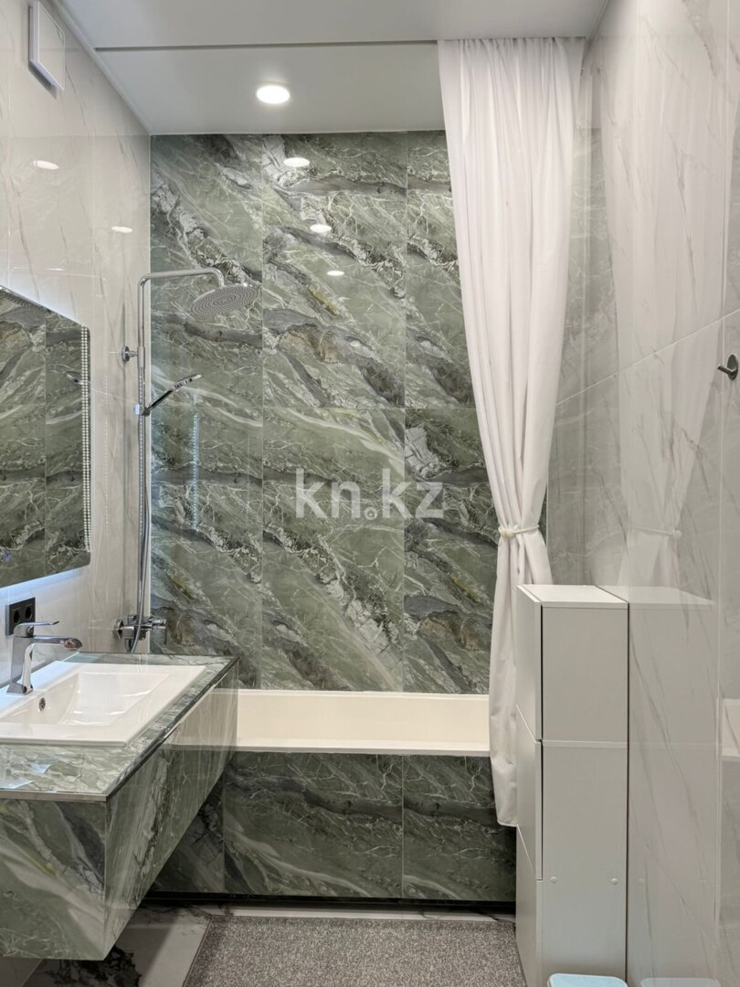 Продажа 4-комнатной квартиры, 126.5 м² в Астане - фото 10