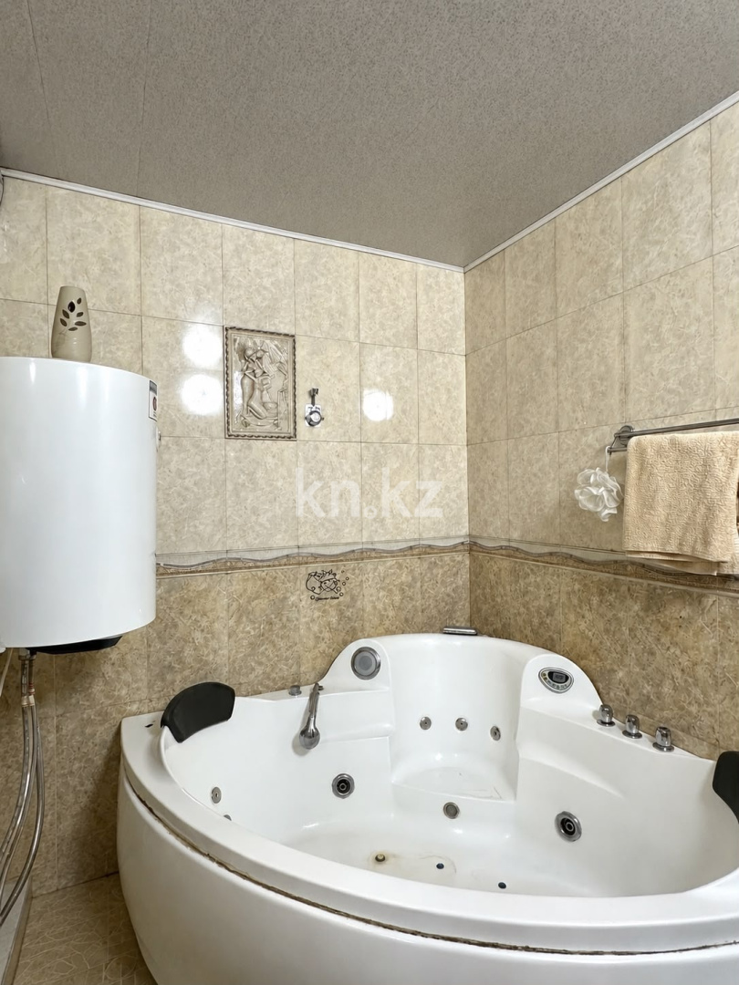 Продажа 3-комнатной квартиры, 68 м² в Караганде - фото 12