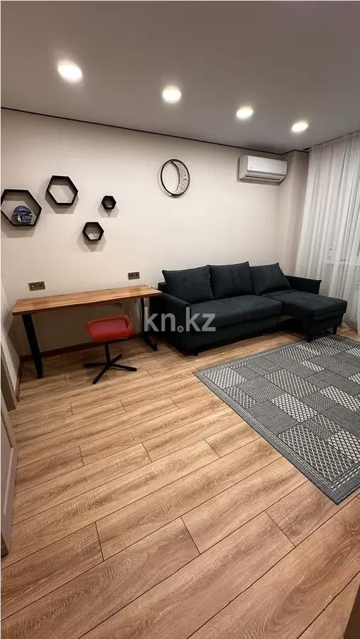 Продажа 1-комнатной квартиры, 38.3 м², пр. Абая, дом  10/2 в Астане