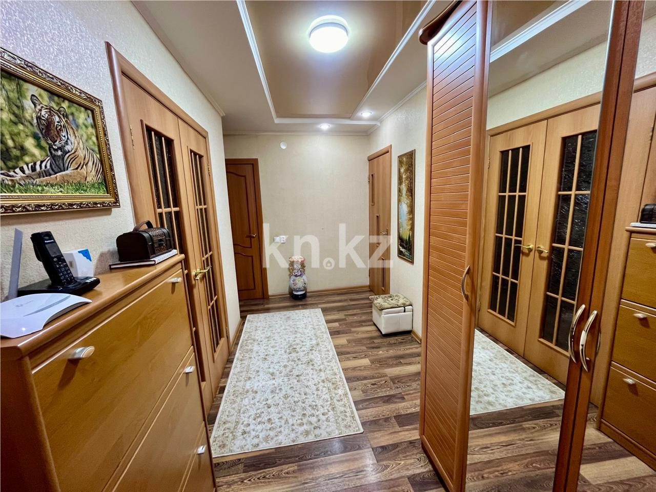 Продажа 3-комнатной квартиры, 61 м², ул. Маметовой в Караганде - фото 12