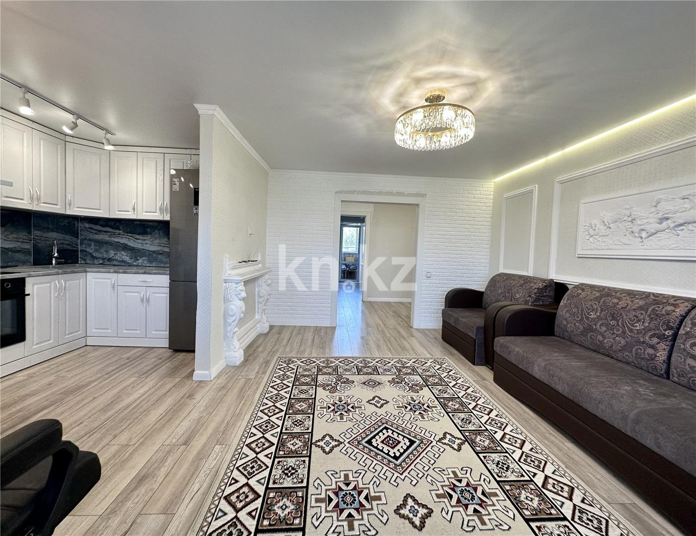 Продажа 4-комнатной квартиры, 79 м², ул. Крылова в Караганде - фото 4