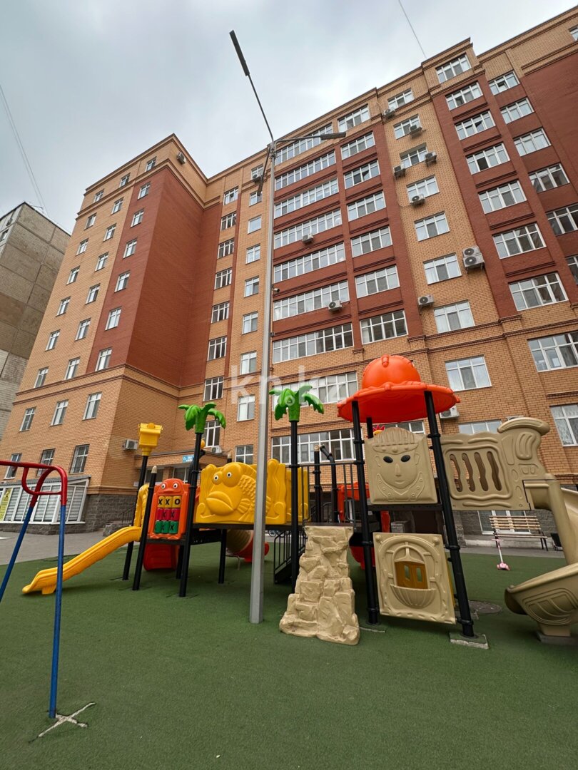 Продажа 2-комнатной квартиры, 56.8 м² в Караганде - фото 25