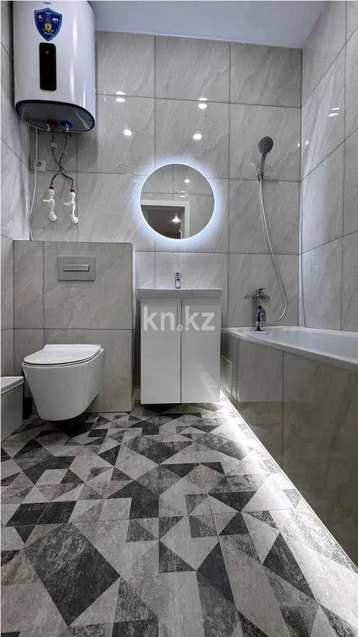 Продажа 1-комнатной квартиры, 40 м², 067 учетный квартал, дом  ст502 в Караганде - фото 3