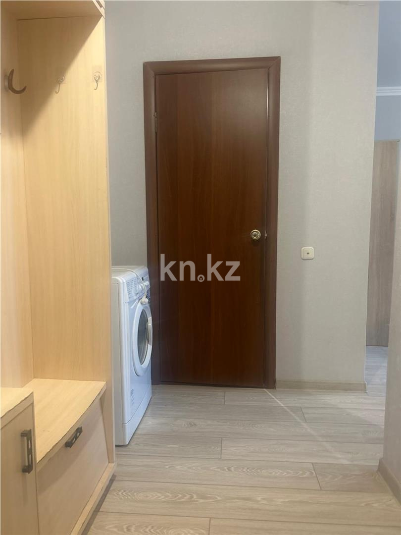Продажа 1-комнатной квартиры, 35 м², ул. Нуршайыкова в Астане - фото 5