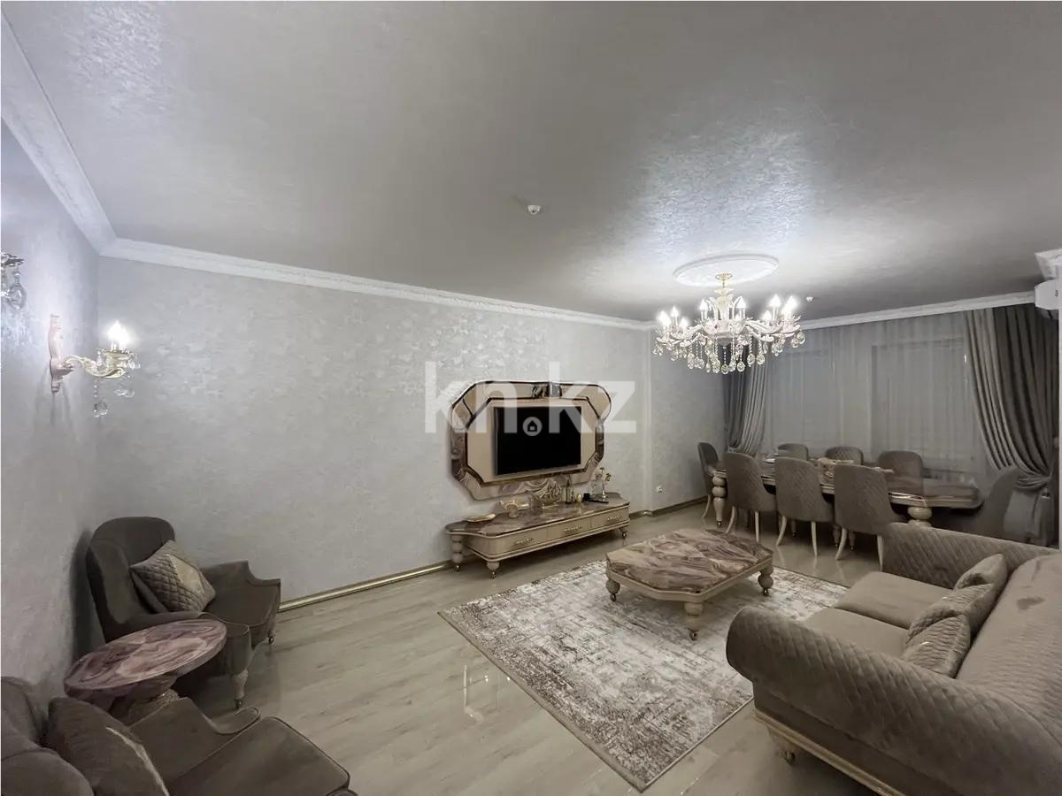 Продажа 4-комнатной квартиры, 167 м², пр. Кабанбай батыра, дом  11 в Астане