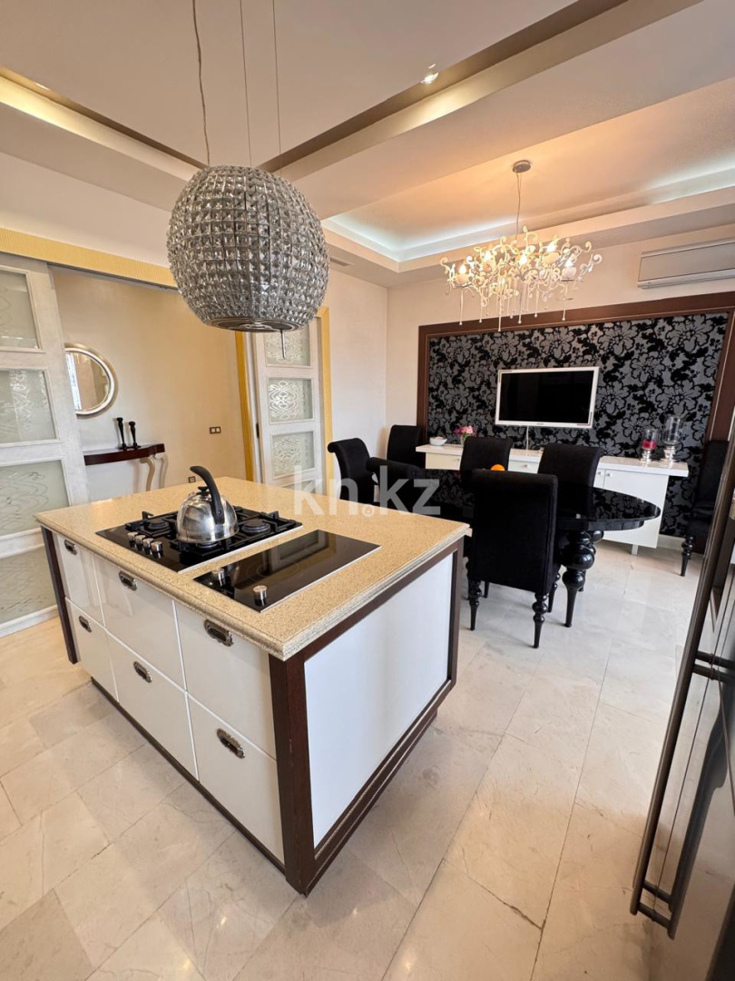 Продажа 5-комнатной квартиры, 206.5 м², ул. Ташенова в Астане - фото 22