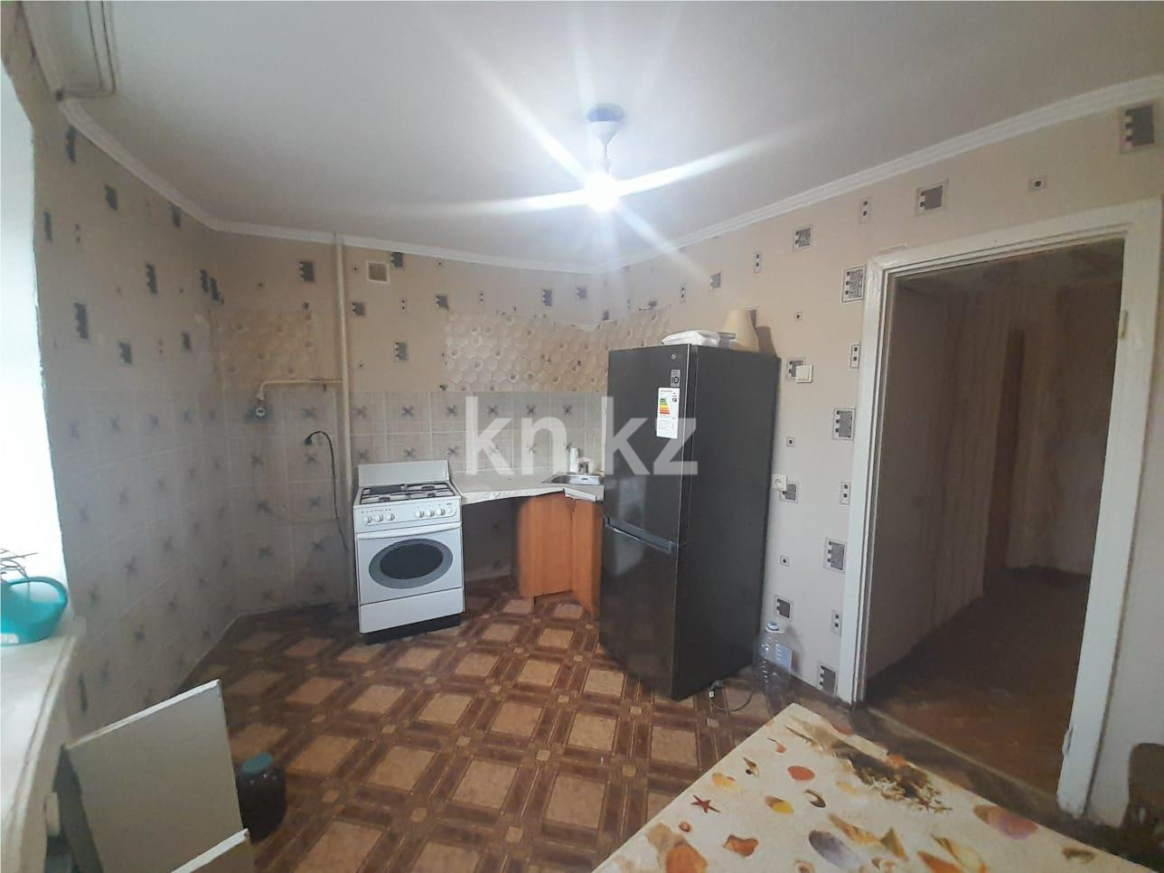 Продажа 3-комнатной квартиры, 71 м², пр. Республики, дом  32 в Караганде - фото 6