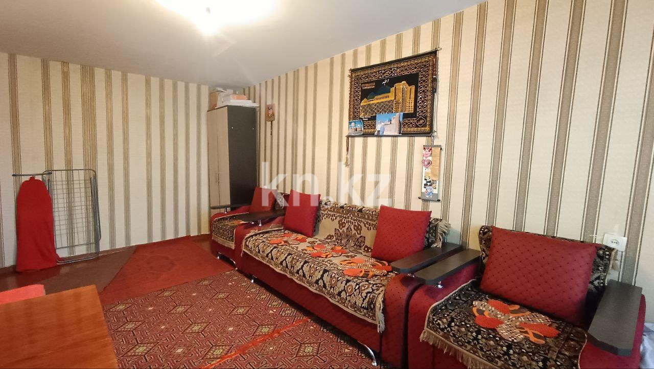 Продажа 1-комнатной квартиры, 33 м², 15 мкр., дом  30 в Караганде - фото 2