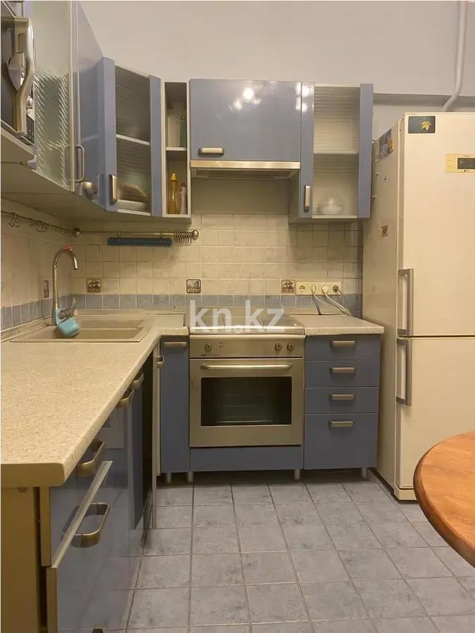 Продажа 3-комнатной квартиры, 69 м², ул. Мынбаева, дом  68 в Алматы - фото 2