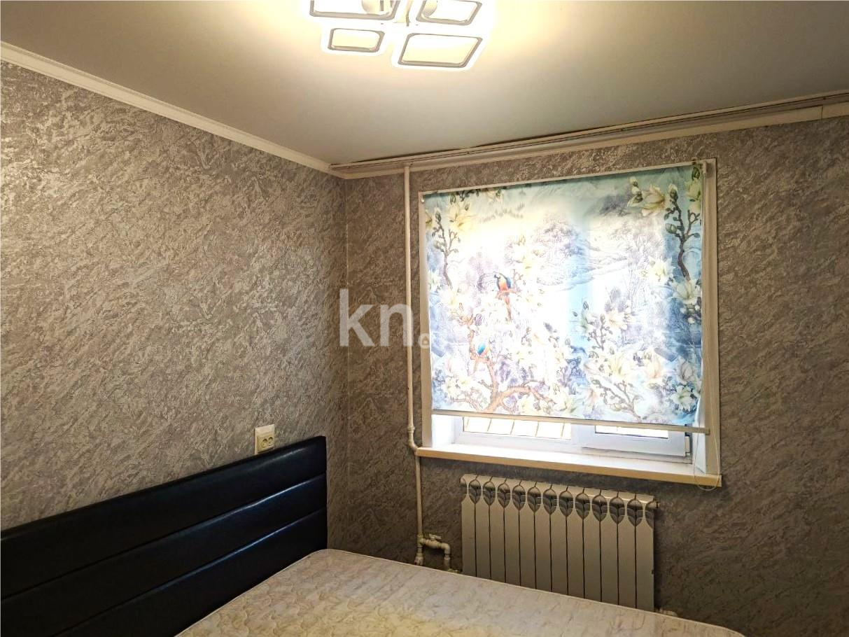 Продажа 3-комнатной квартиры, 48 м², 23-й мкр., дом  34 в Караганде - фото 5