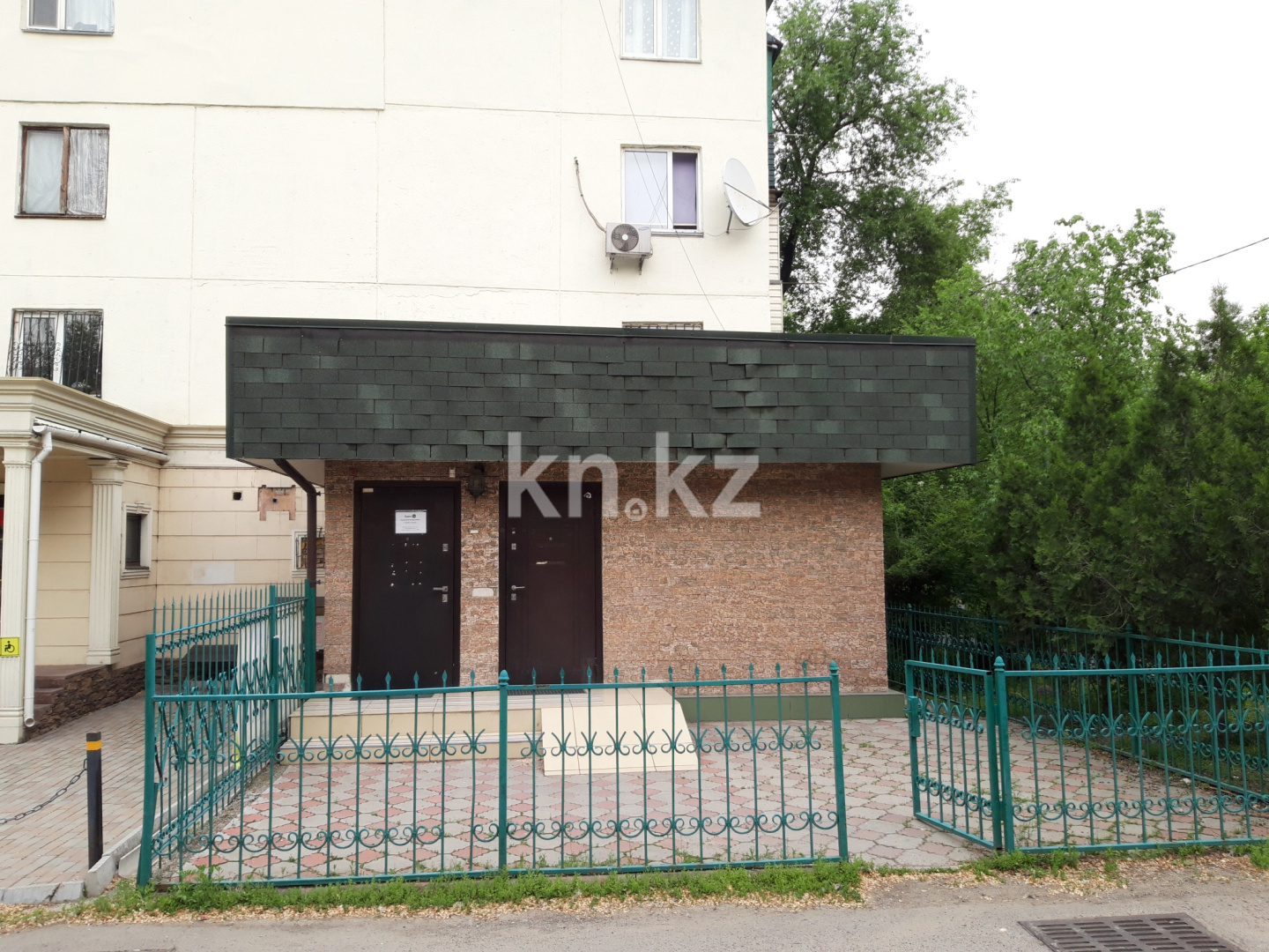 Аренда , ул. Жандосова, дом  76 в Алматы