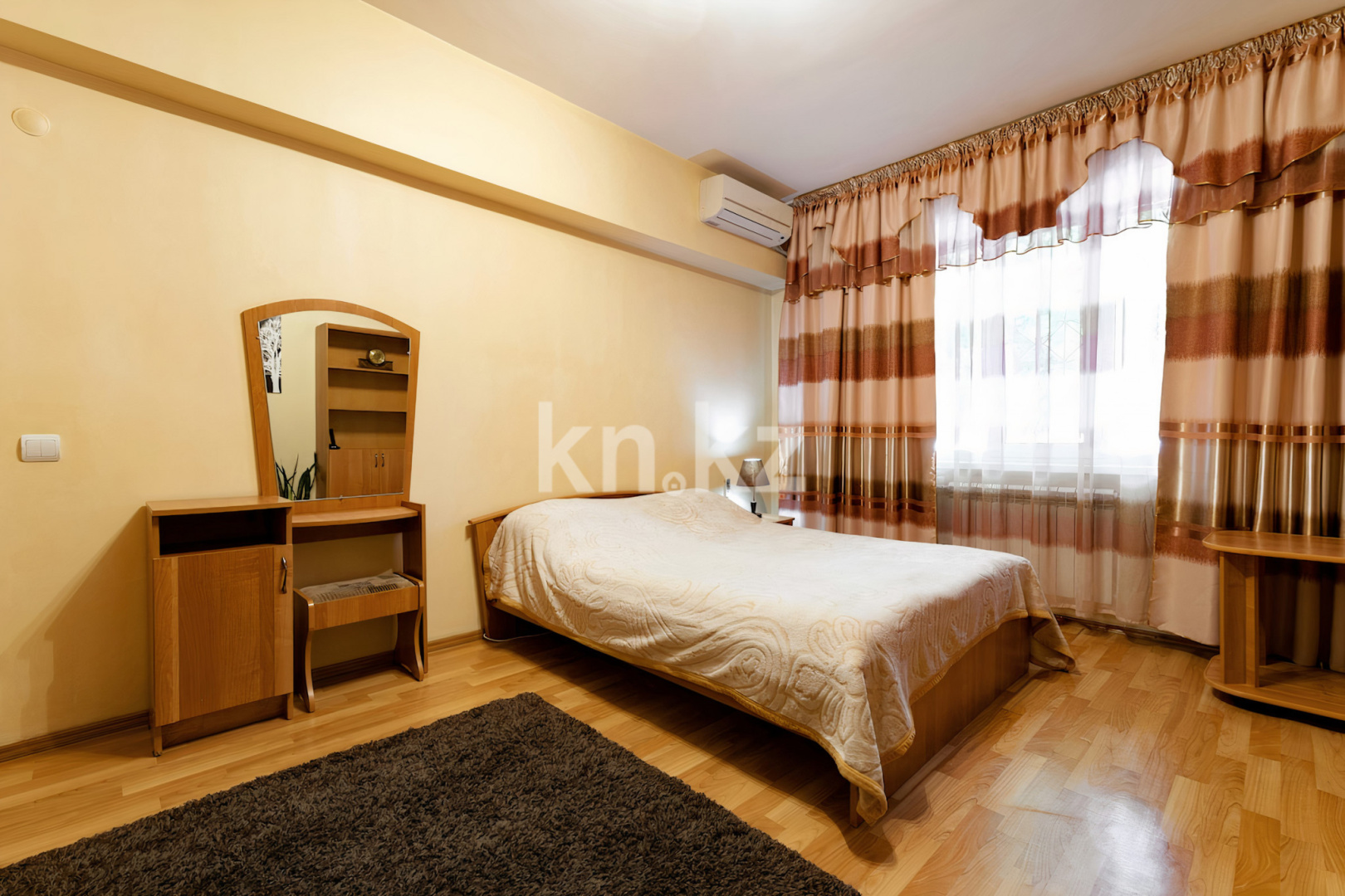 Аренда 1-комнатной квартиры посуточно, 32 м², пр. Жибек жолы, дом  33 в Алматы - фото 2