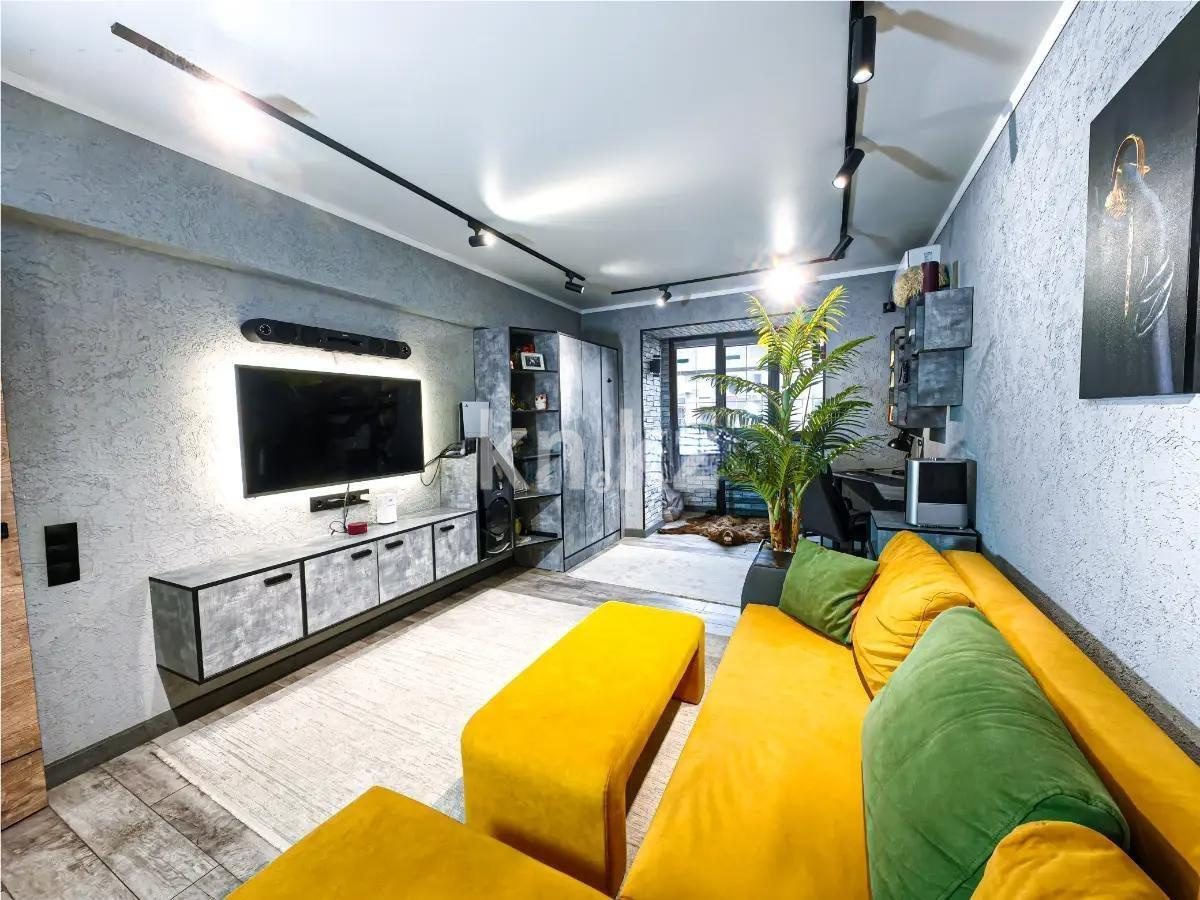 Продажа 2-комнатной квартиры, 54 м², ул. Есенова, дом  17 в Алматы