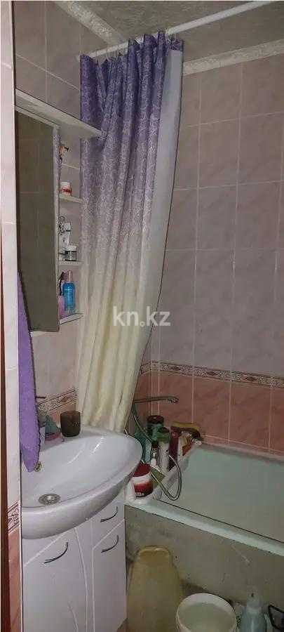 Продажа 3-комнатной квартиры, 65 м², ул. Жекибаева, дом  135 в Караганде - фото 3