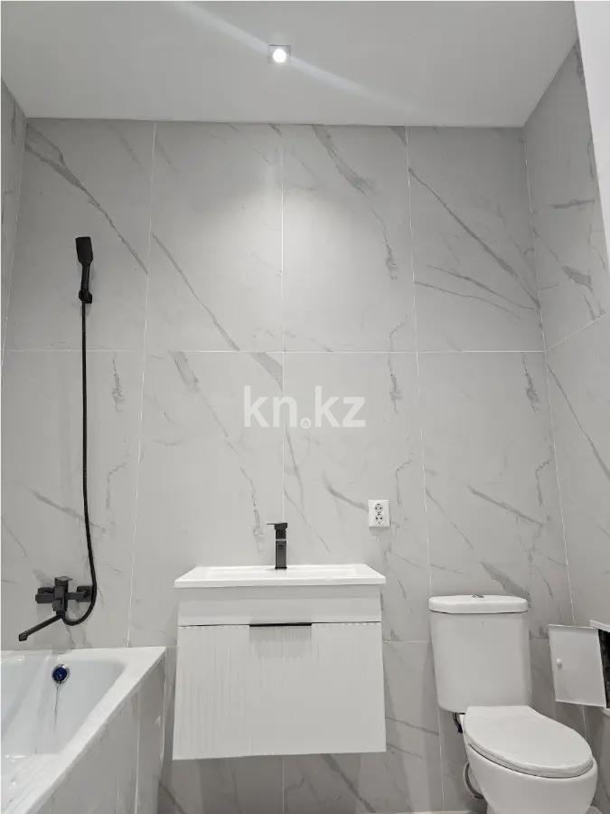 Продажа 1-комнатной квартиры, 42 м², ул. Е-797, дом  7 в Астане - фото 4