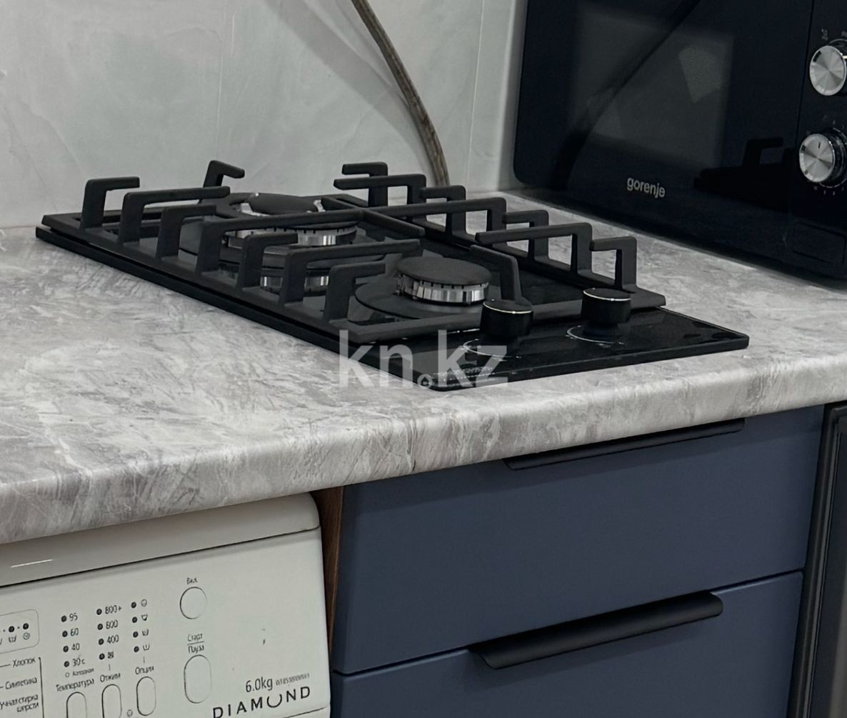 Продажа 2-комнатной квартиры, 52 м², ул. Мухита, дом  134 в Уральске - фото 2