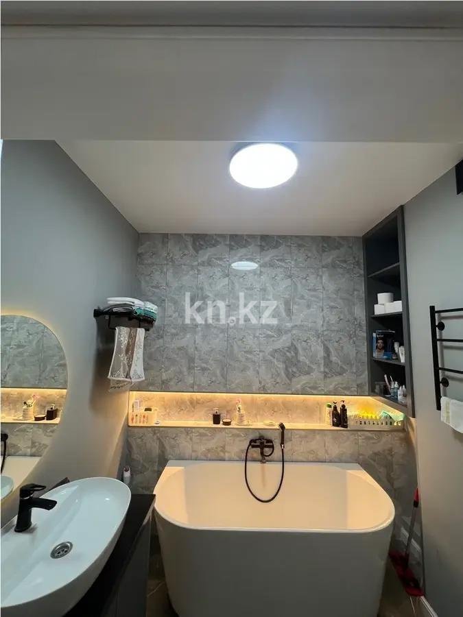 Продажа 3-комнатной квартиры, 122.2 м², пр. Туран, дом  52/1 в Астане - фото 6