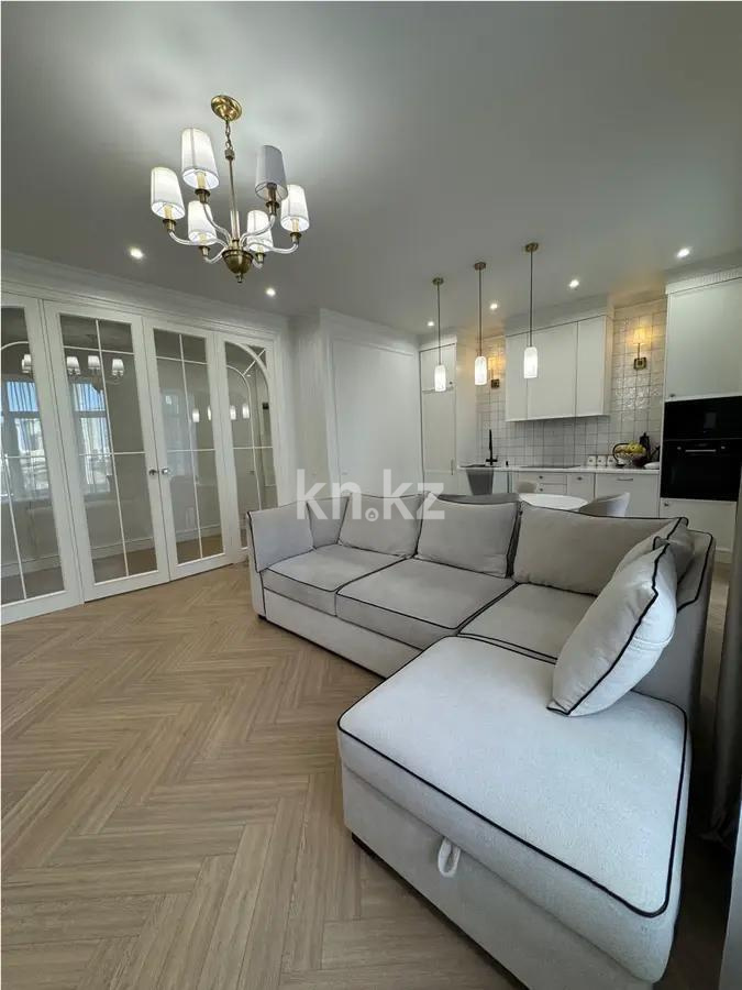 Продажа 3-комнатной квартиры, 86 м², ул. Дюсембекова, дом  83/2 в Караганде