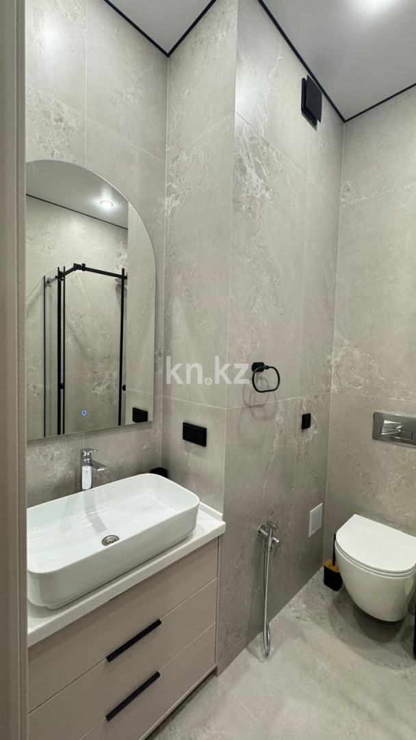 Аренда 3-комнатной квартиры, 90 м², пр. Аль-Фараби в Алматы - фото 12