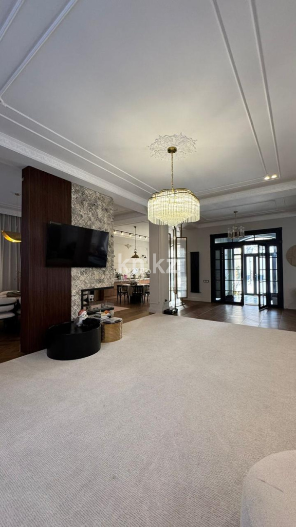 Продажа 9-комнатного дома, 587 м² в Алматы