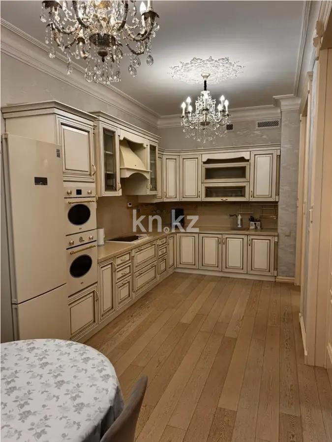 Продажа 4-комнатной квартиры, 212 м² в Астане - фото 8